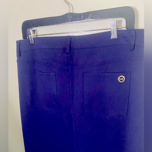 NWT. Women’s Michael Kors Pants - Picture 4 of 4